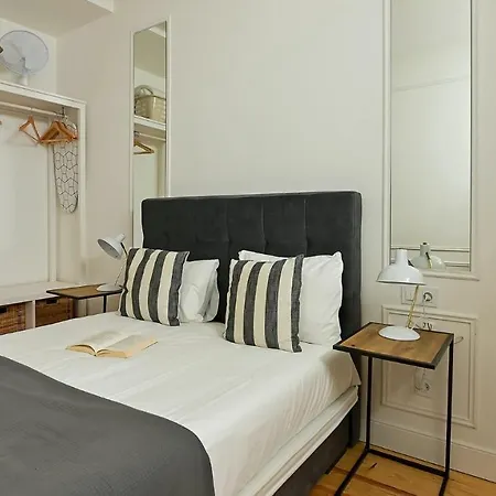 Apartment Plum Guide - The Hillside Nest *