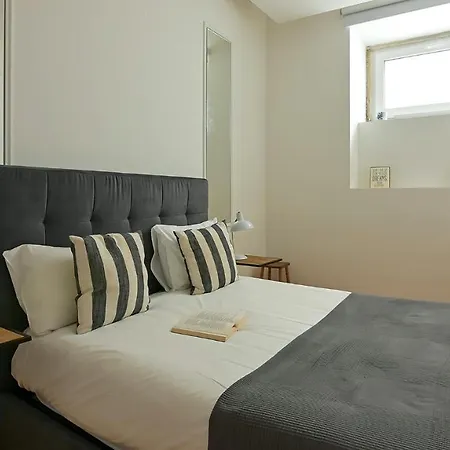 Apartment Plum Guide - The Hillside Nest *